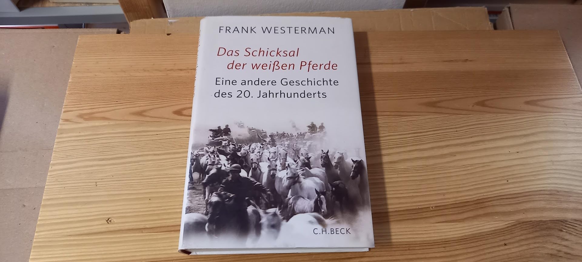 c-h-beck-das-schicksal-der-wei-en-pferde-c-h-beck-paperback image 1